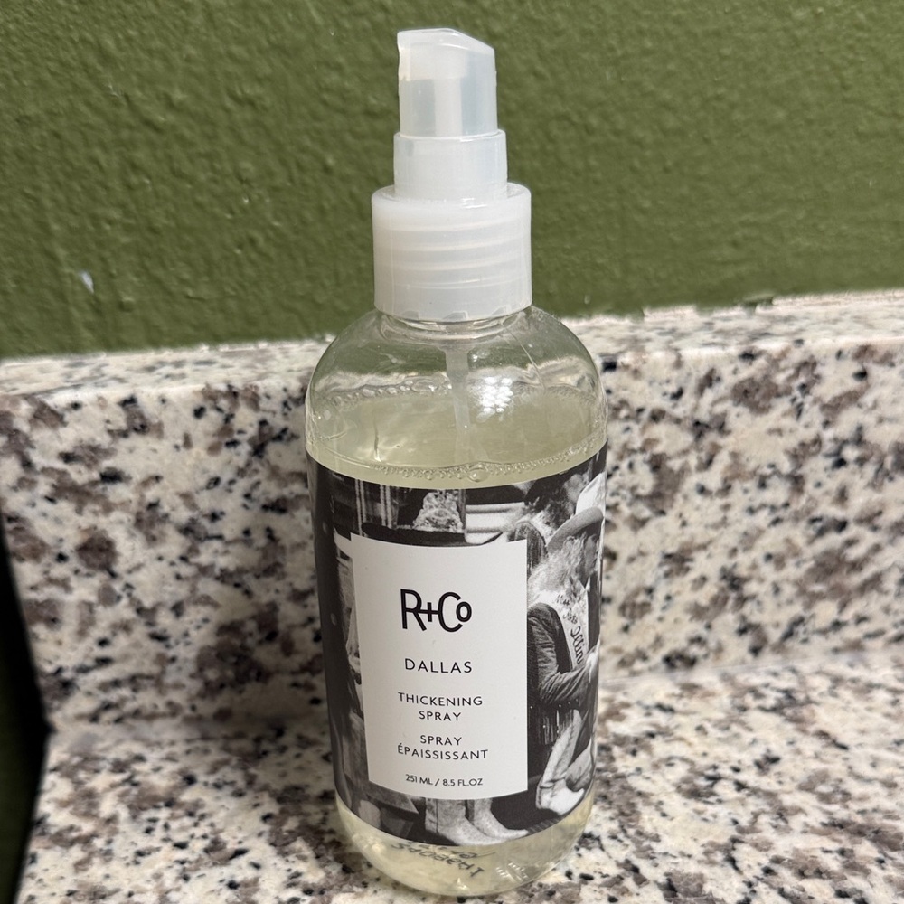 R+Co Dallas Thickening Spray